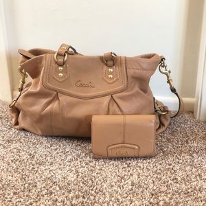 coach purse and matching wallet